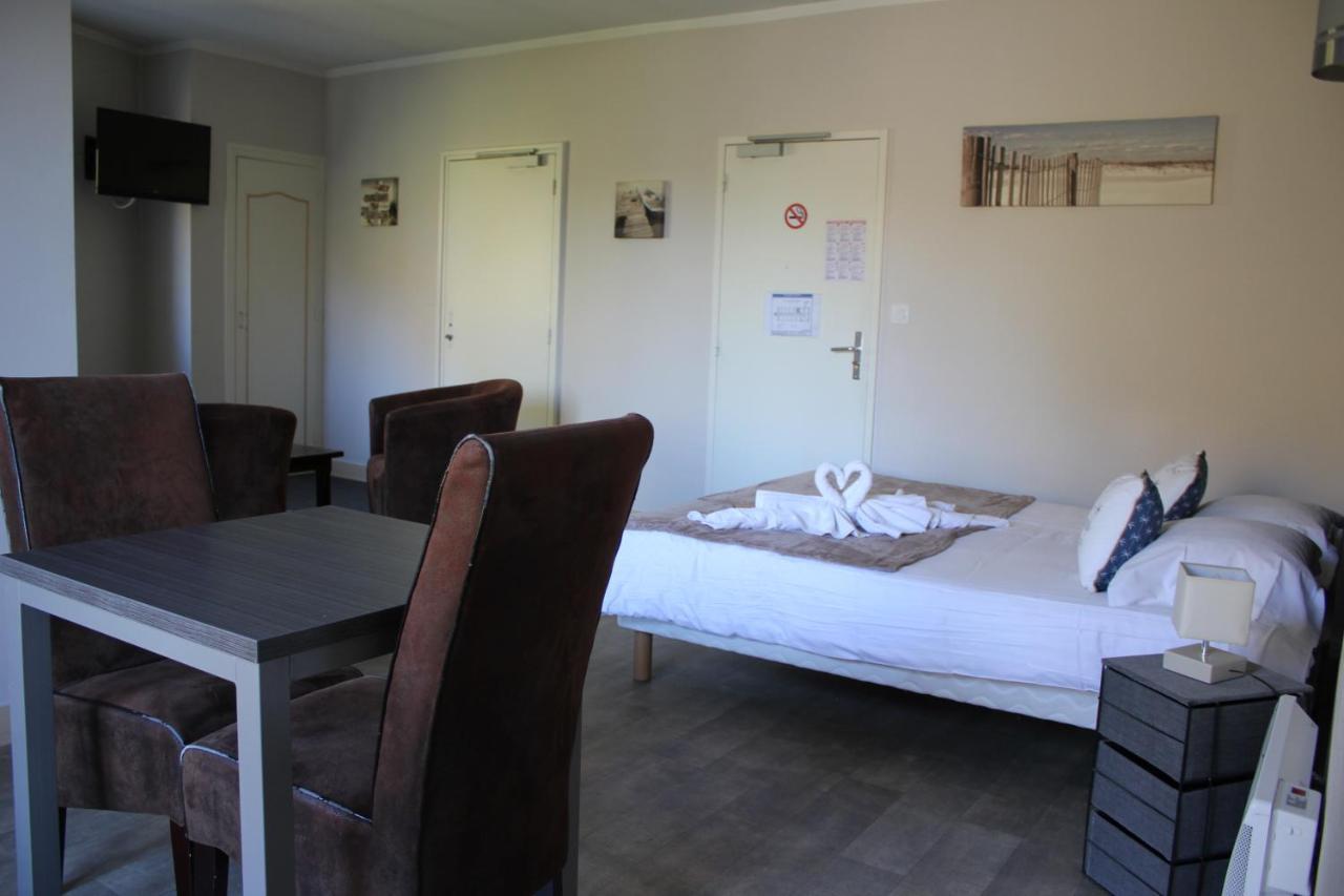 Hotel De La Beauronne Chancelade Zewnętrze zdjęcie