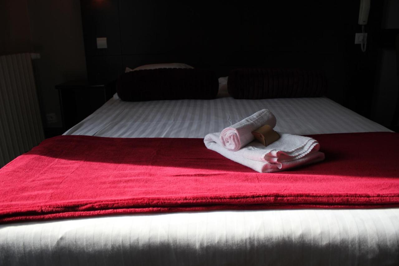 Hotel De La Beauronne Chancelade Zewnętrze zdjęcie